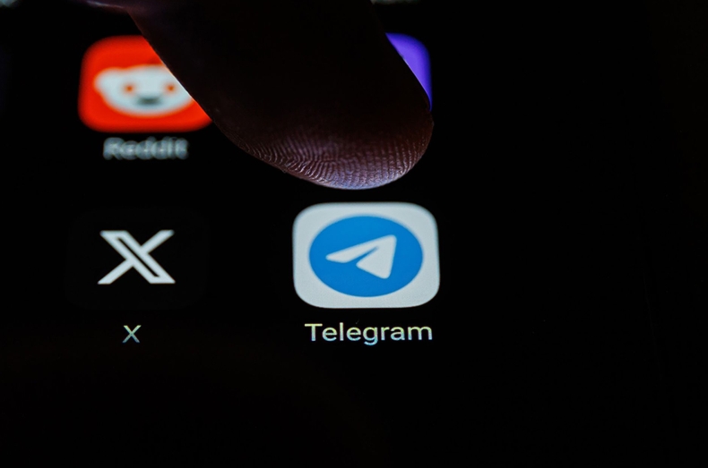 批量保存：telegram电脑版下载视频到本地